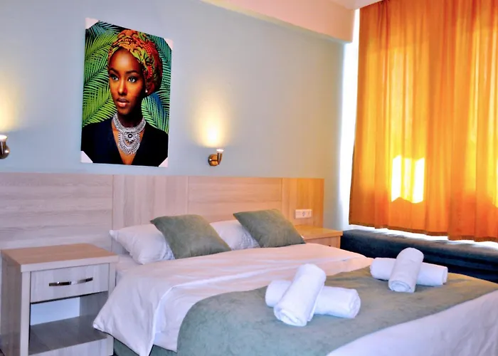 Native Hotel